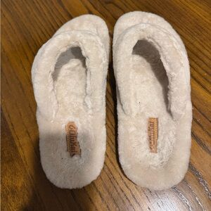 Olukai Plush Tan Slippers